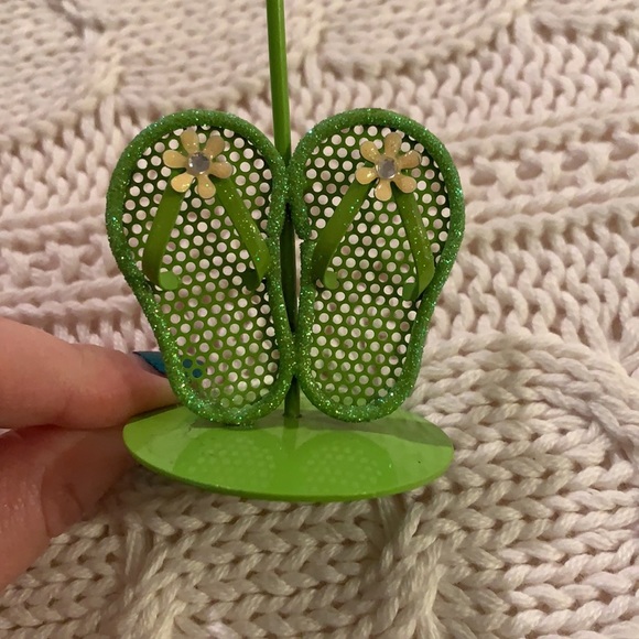 Set of 2 Minimalist Desktop Picture Holders - Picture 2 of 6